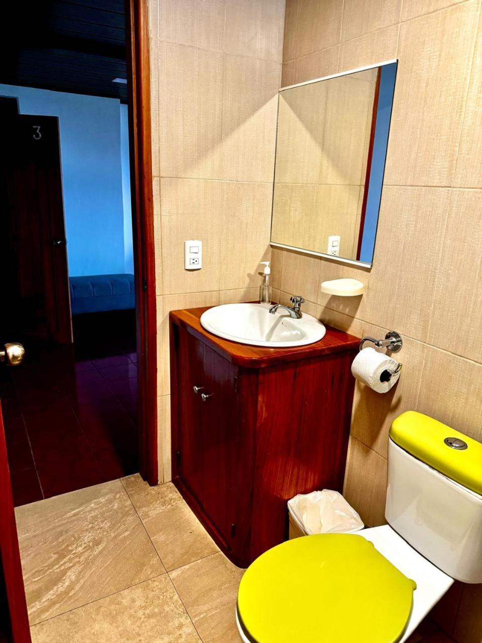 Hostal Muyuyo 阿约拉港 外观 照片