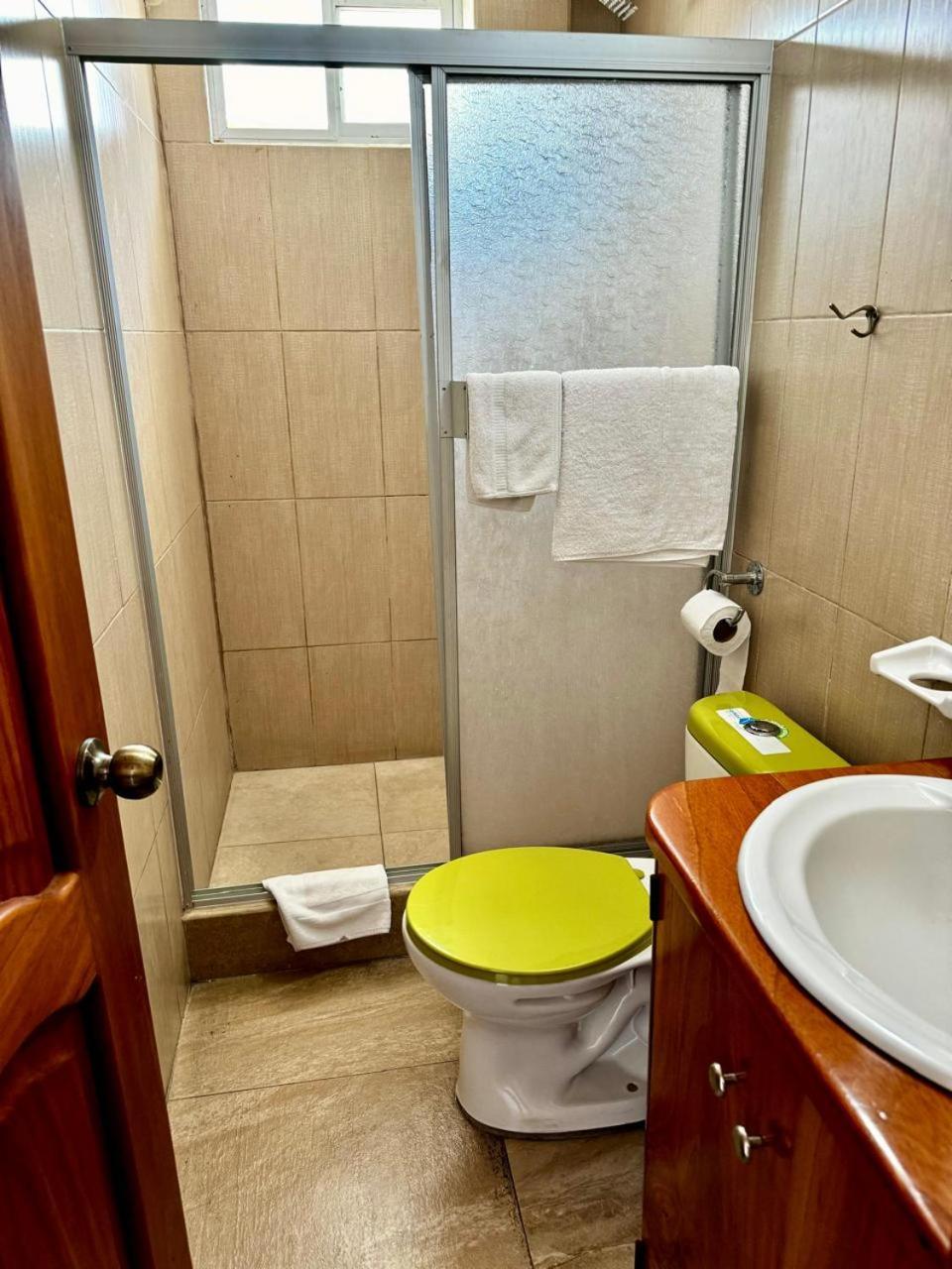 Hostal Muyuyo 阿约拉港 外观 照片